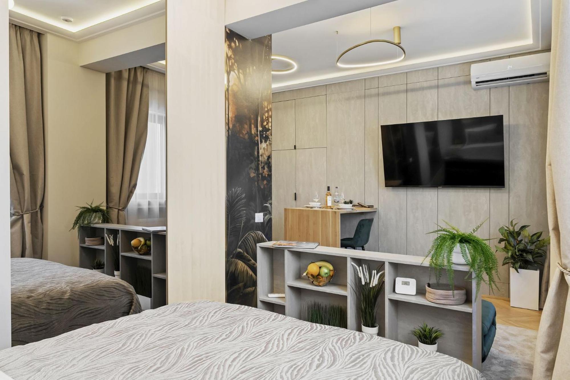 Studio Jungle Breath - City Centre Bucarest Exterior foto
